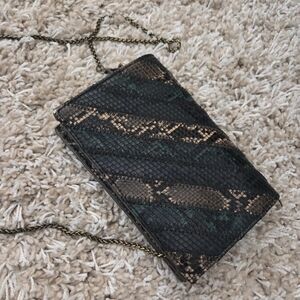 Elegant Snake Print Crossbody Bag
